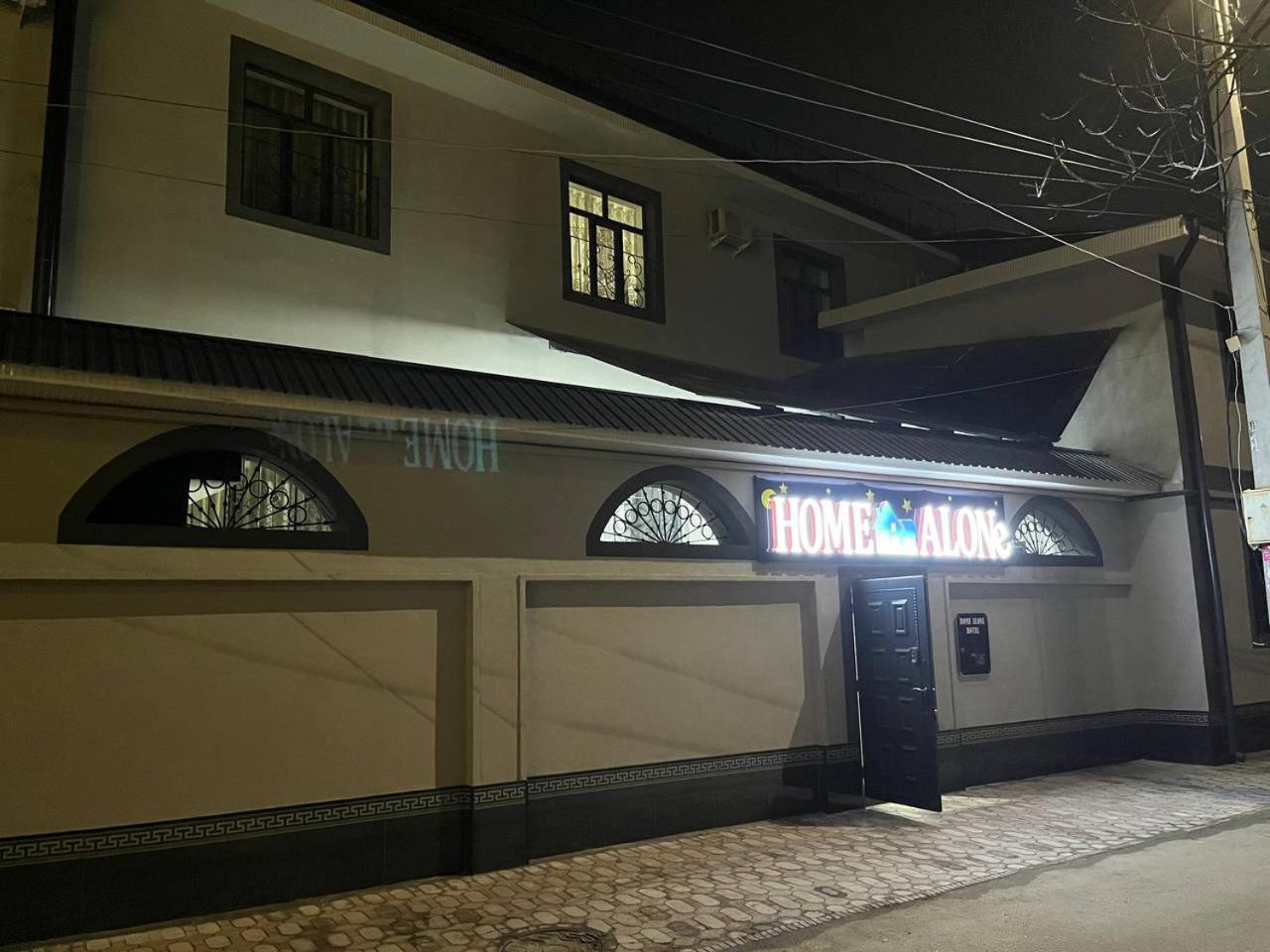 Home Alone Hotel Taskent Exterior foto